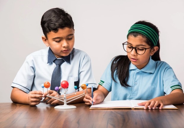 Blending Adaptive AI with Cambridge Primary Curriculum: A Teacher’s Guide